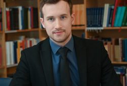 doc. dr. Kristjan Zahrastnik